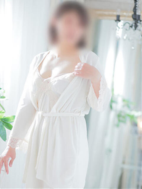 初川すみれ しこたま奥様　熊本店（店舗型人妻ヘルス）