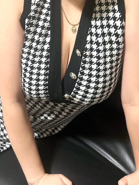 あまね 福生のおばちゃんデリヘル オバタリAnn(人妻デリヘル)