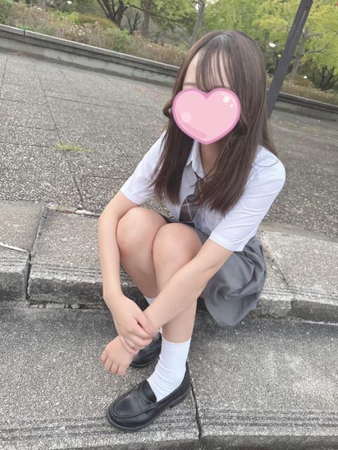 さつき『SSS級!JK卒業したて18歳☆アイドル系の激カワ美少女』 錦糸町派遣型JKリフレガチあい(派遣リフレ)