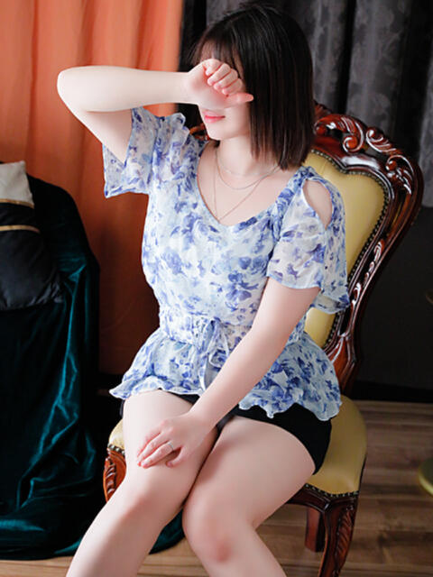 本郷 あみ HANA-okinawa-（人妻系デリヘル）