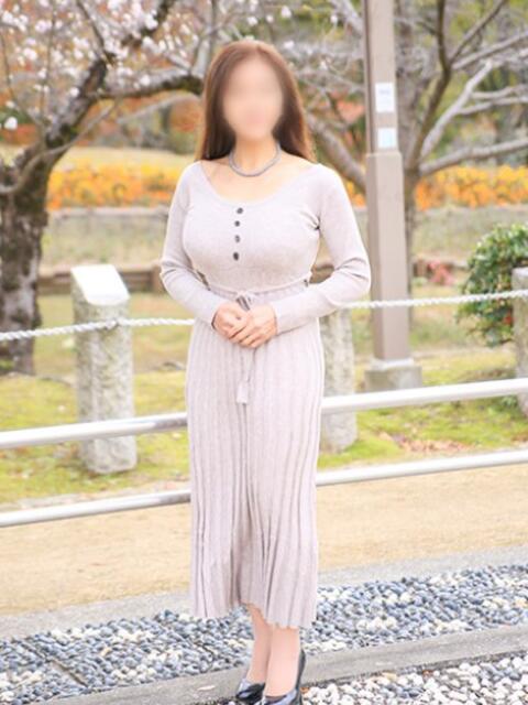 白鳥　真理 こあくまな熟女たち 本厚木店(KOAKUMAグループ)（人妻・熟女デリヘル）