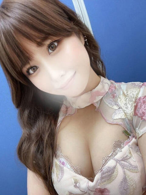 星崎めぐる 断りきれない美人マッサージ嬢たち（デリヘル＆エステ）