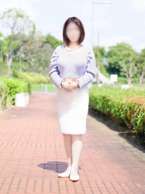 宮沢 あかり こあくまな熟女たち 本厚木店(KOAKUMAグループ)(人妻・熟女デリヘル)