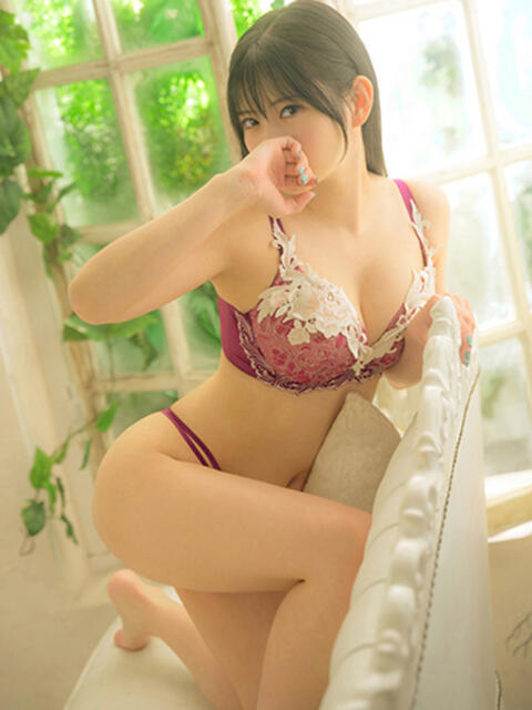 りん 淫乱痴女エステ（出張アロマエステ）