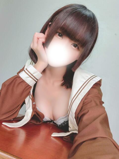 ユキ(激カワ鉄板ロリ♪) ペロ×2キャンディ(デリヘル)