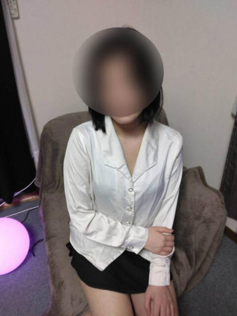 なな Paradis-パラディ-（【非風俗】メンズエステ）