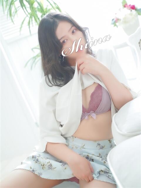 しいな 西船人妻花壇（人妻デリヘル）