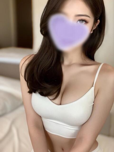 一条ちなつ GOKURAKU SPA（【非風俗】メンズエステ）