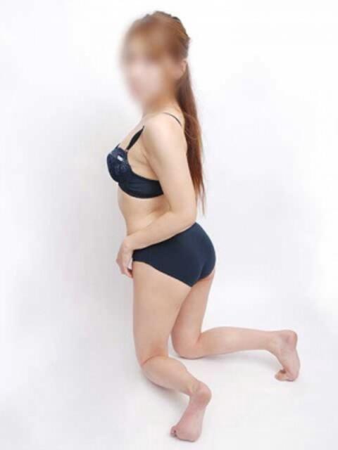 川瀬 ミセスの手ほどき（オナクラ）