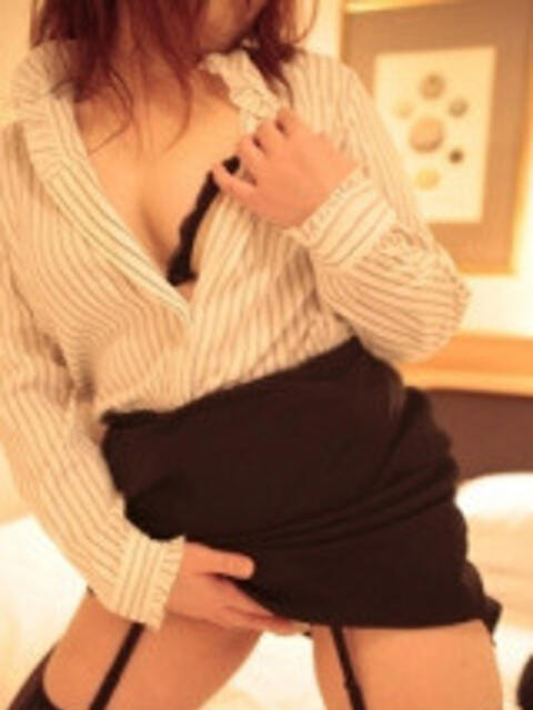 【体験入店】ゆう ロダン（人妻熟女デリヘル）