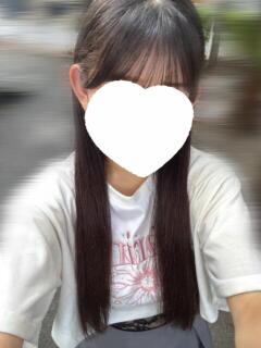 体験入店『派遣リフレ完全未経験低身長巨乳美少女』