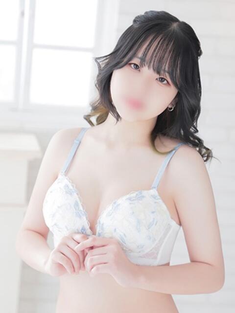 ここ♡最年少18歳未経験ロリ巨乳♡ 即生専門店ゴッドパイ（デリヘル）