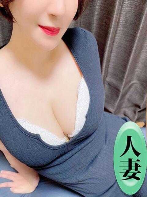 玉川ゆかり 色気あるワイフ(【非風俗】メンズエステ)