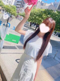 りん『すべて完全未経験‼清楚系小柄美少女』