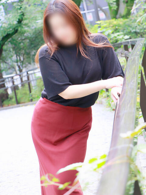 かえら 奥鉄オクテツ神奈川店（デリヘル市場グループ）（駅待ち合わせ型人妻デリヘル）