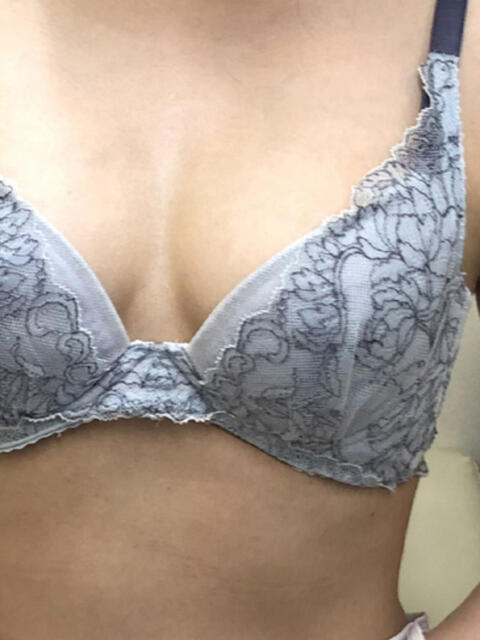 なおみ クリーム(素人コスプレイメクラ)