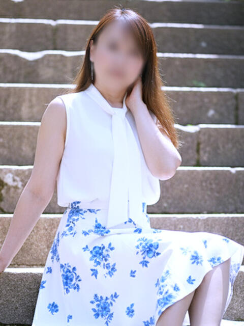 二千翔 ミセスラウンジ東京(人妻系デリヘル)