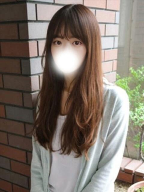 しおね☆かなりの緊張度☆ 鶯谷現役女子大生コレクション（デリヘル）