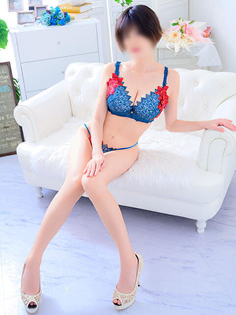 恵梨香(えりか) エクレア神田-ECLAIR-天然貴姉乳舐手淫(派遣手コキ)