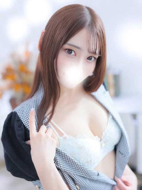 なぎ★モデル級のご奉仕美少女★ Chloe錦糸町店 S級素人清楚系デリヘル（デリヘル）