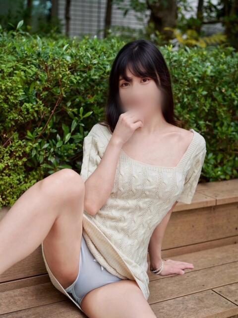 神崎 りいな RANUNCULUS(ラナンキュラス)（高級デリヘル）