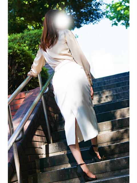 りか 奥鉄オクテツ神奈川店（デリヘル市場グループ）（駅待ち合わせ型人妻デリヘル）