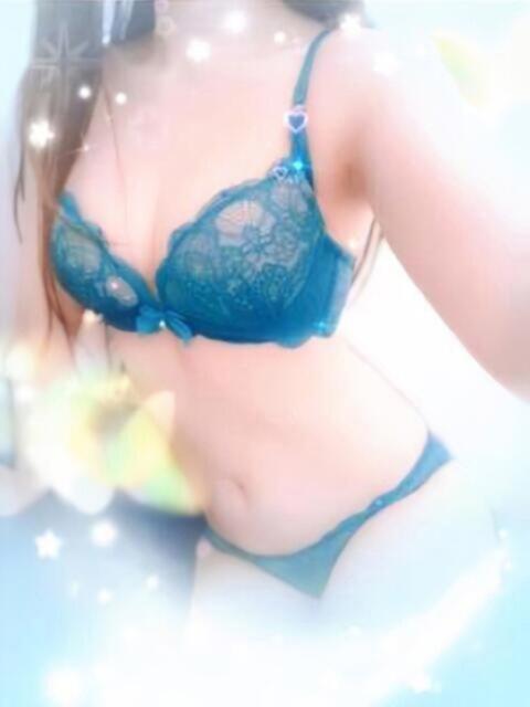 由紀恵(ゆきえ) エリートな人妻たち新宿（人妻デリヘル）