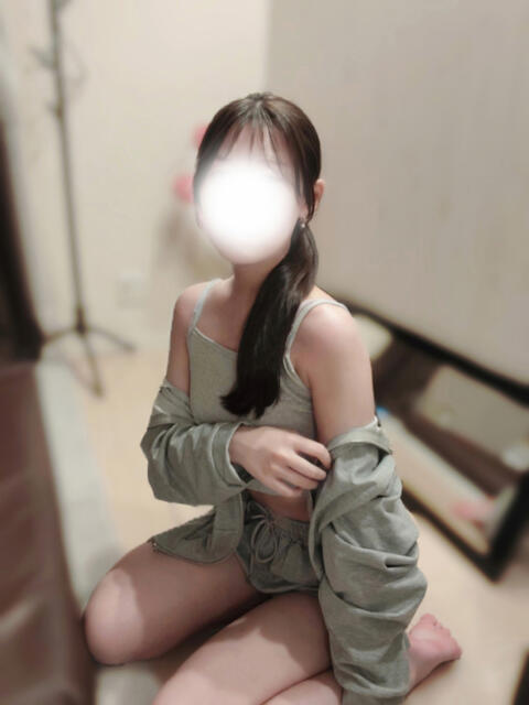 みみ エステティシャンの彼女(【非風俗】メンズエステ)