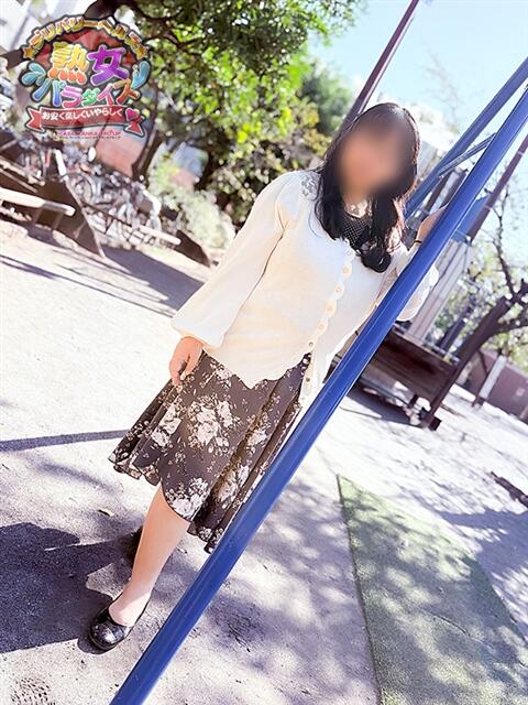 白川 千恵 熟女パラダイス鶯谷店(カサブランカグループ)（熟女デリヘル）