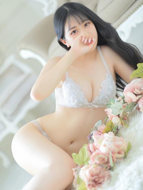 えま リアル 梅田店（ホテヘル）