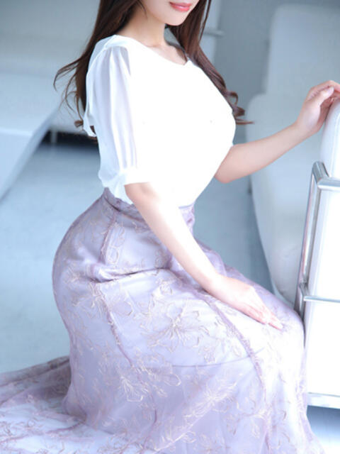 新人・海七(みな) グランドオペラ福岡(高級デリヘル)