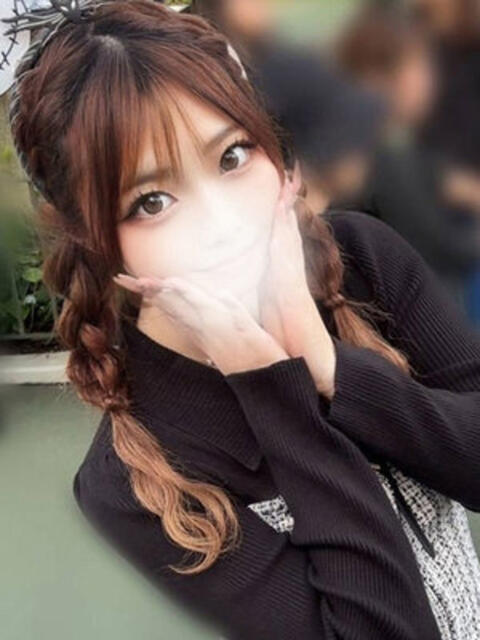 佐藤じゅりな 断りきれない美人マッサージ嬢たち（デリヘル＆エステ）