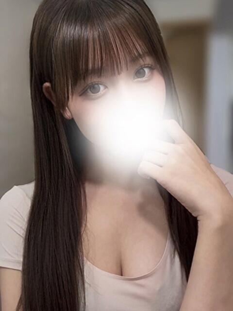 初音りさ アロマカリス -AROMA CHARIS-（【非風俗】メンズエステ）