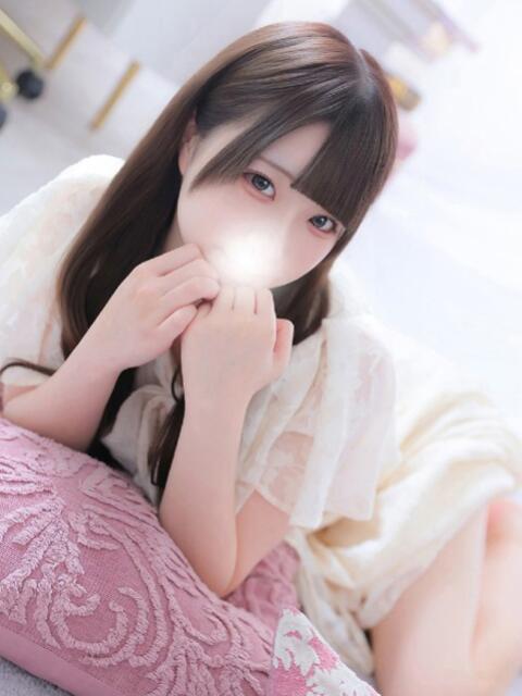 あゆみ★キス好きF乳現役JD★ Chloe五反田本店 S級素人清楚系デリヘル(デリヘル)