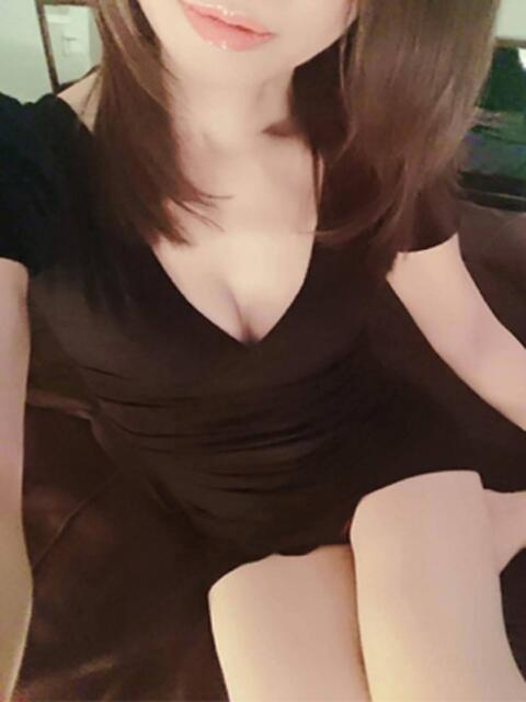 瀬奈【せな】 美魔女セラピー（【非風俗】メンズエステ）