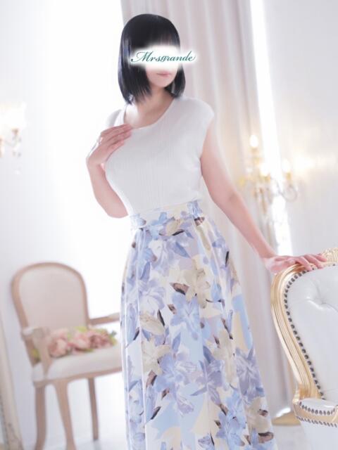 前田（まえだ） ミセス グランデ（若妻・人妻デリヘル）