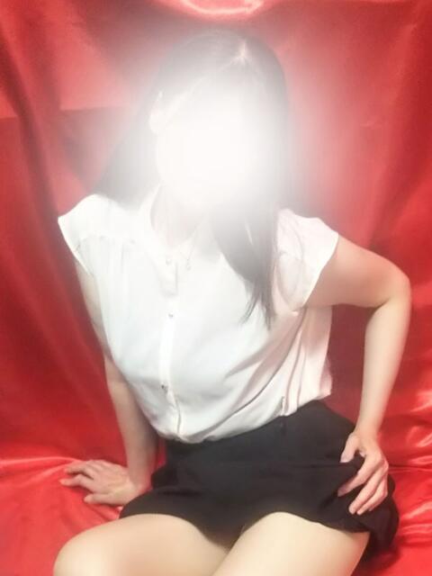 吉岡 変態美熟女お貸しします。（待ち合わせ型熟女デリヘル）