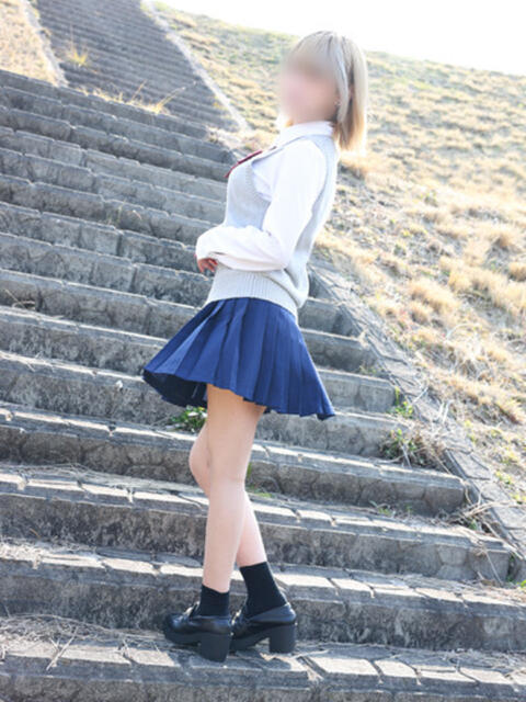 月宮せいら 素人専門キラキラ学園（学園系デリヘル）