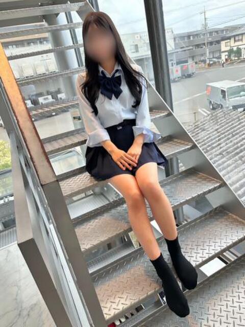 南すずり【PREMIUM】 素人専門キラキラ学園(学園系デリヘル)