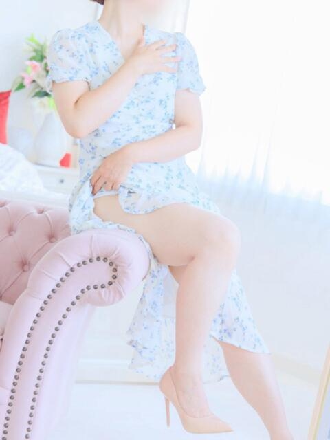 かれん 梅田アバンチュール(人妻ホテヘル)