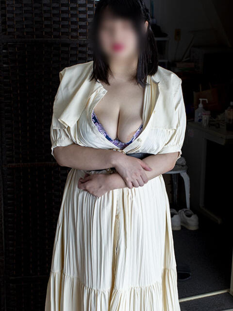 高見ゆり 乳ースERO(エロ)(デリヘル)