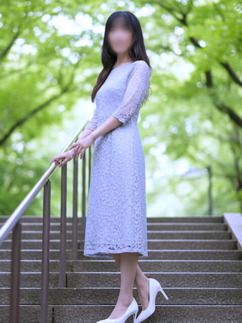 柚花 ミセスラウンジ東京（人妻系デリヘル）