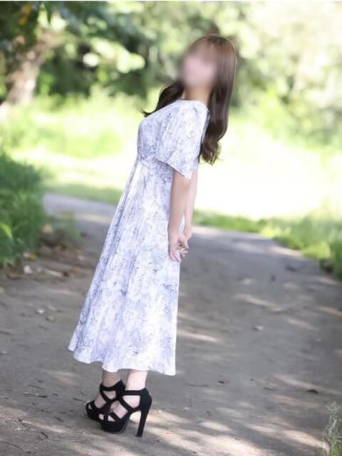 白鷹こより【優等生】 素人専門 街角レディ(デリヘル)