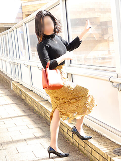 友梨奈 出会い系人妻ネットワーク 新宿〜池袋編(待合せ型人妻系デリヘル)