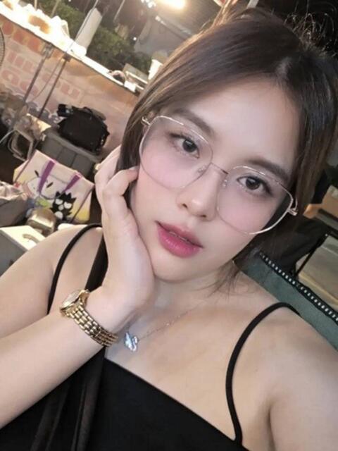 紬（つむぎ） 極嬢（アジアンデリヘル）