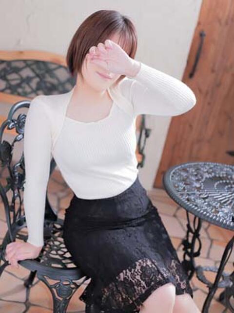 るな 奥様メモリアル（デリヘル）