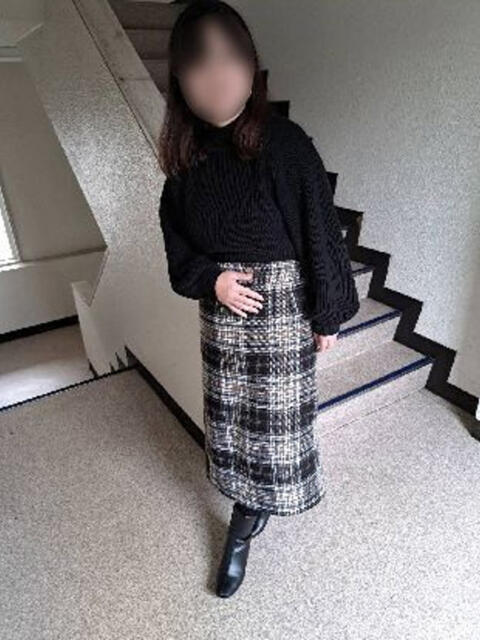 えり チャーミーママ(人妻系デリヘル)