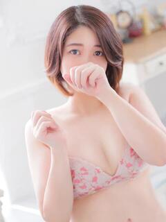 なな 20代美少女厳選レガーロ（上野/デリヘル）