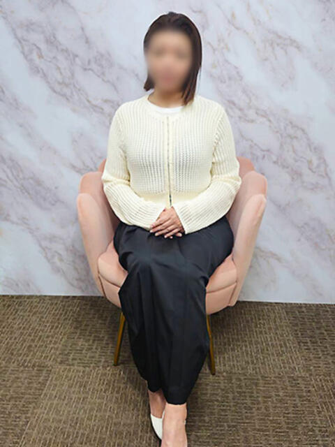 せり 熟女家 梅田店（待ち合わせ型デリヘル）