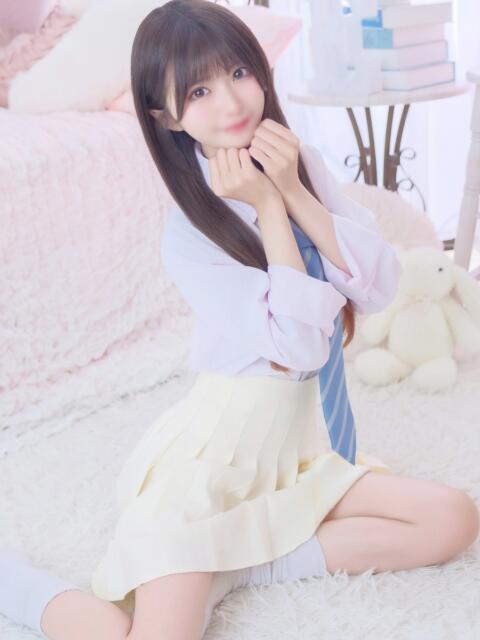 みり E+アイドルスクール新宿・歌舞伎町店（デリヘル）